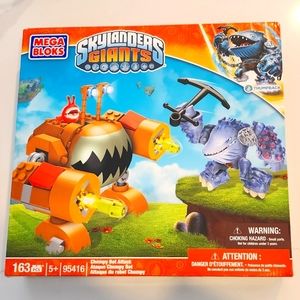 NEW UNOPENED SKYLANDERS MEGA BLOKS - Chompy Bot Attack